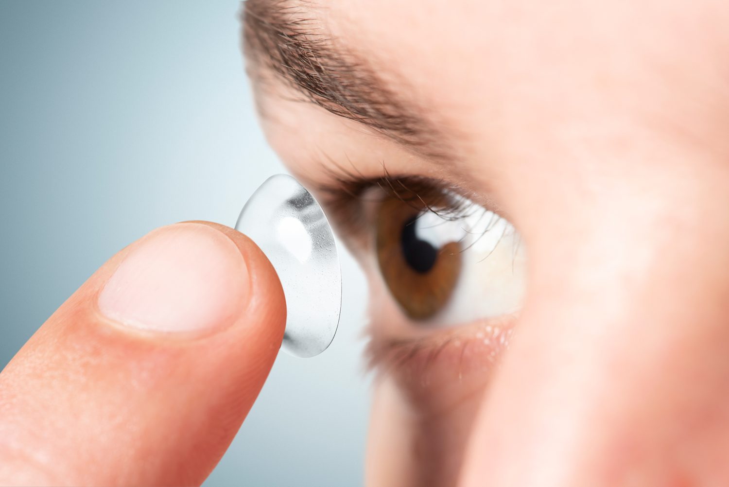When Should you not Wear Contact Lenses?