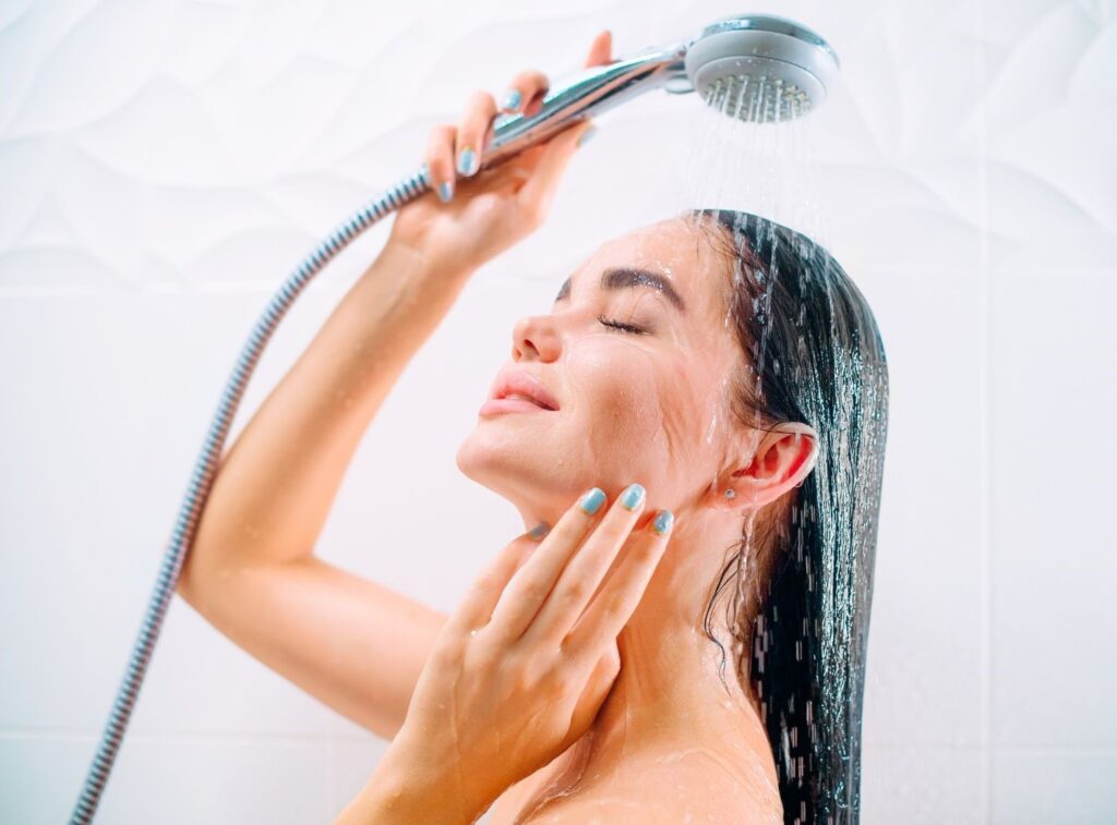 risk of contact lense in shower